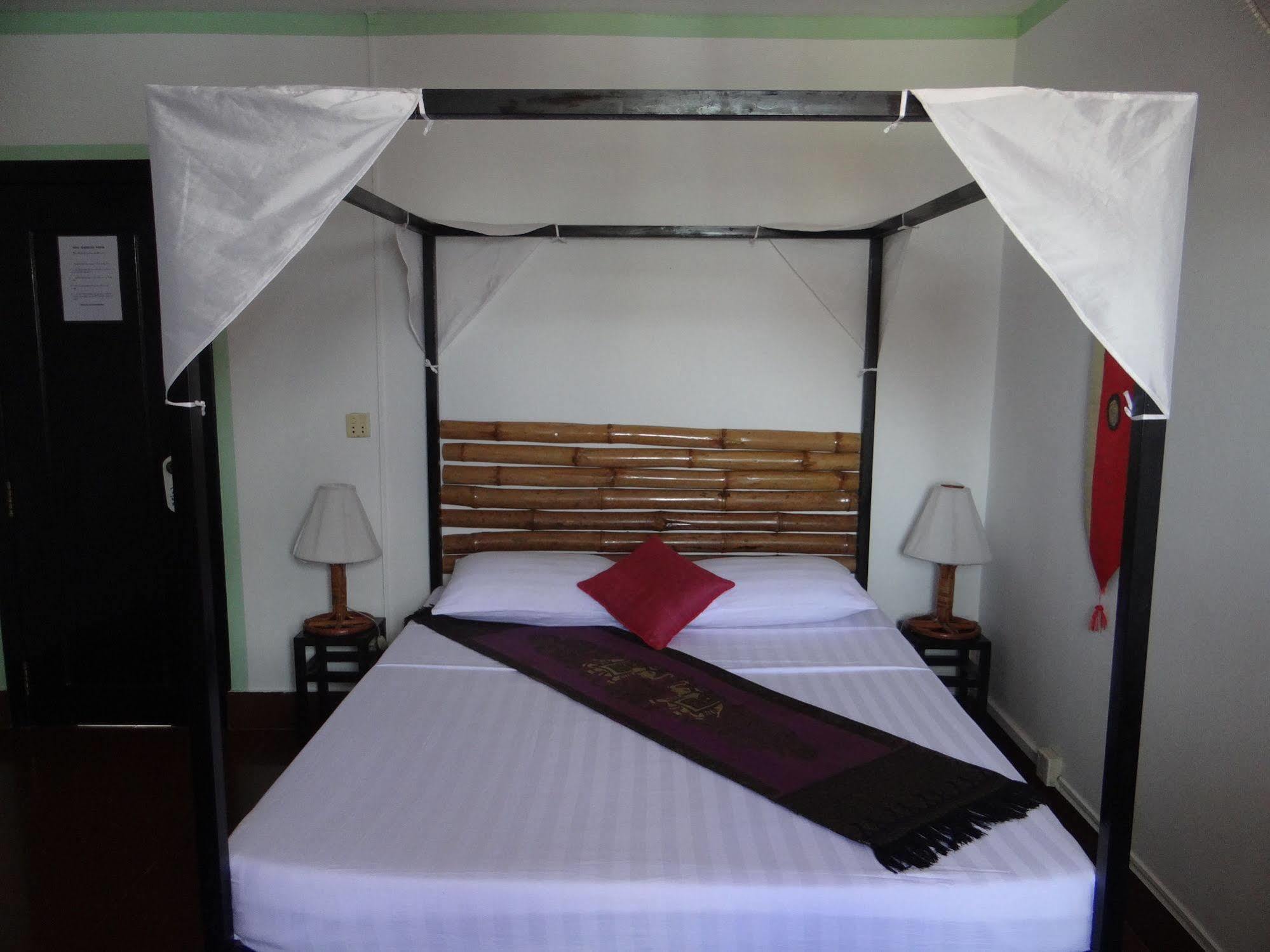 Alibi Guesthouse Phnom Penh Dış mekan fotoğraf
