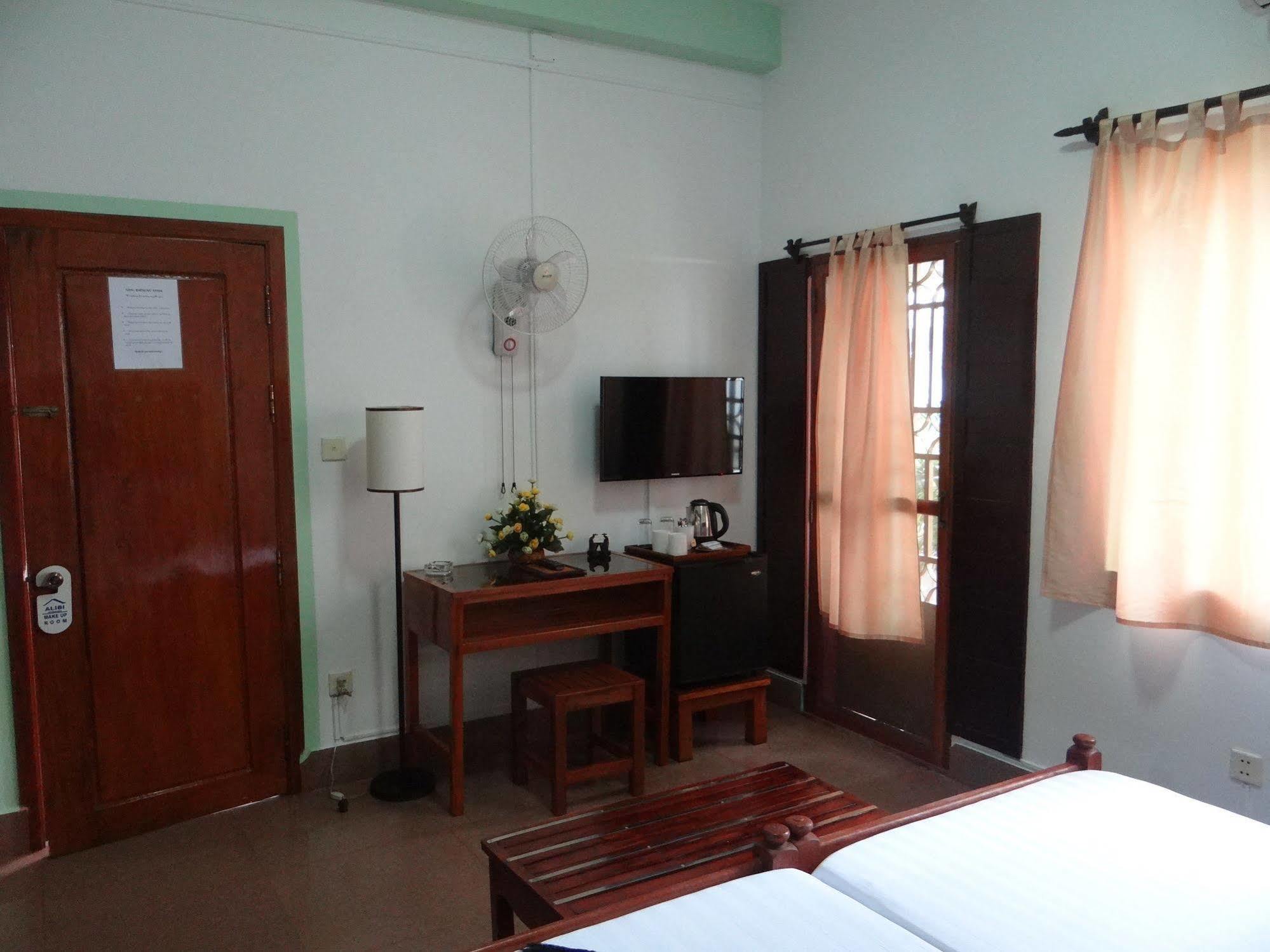 Alibi Guesthouse Phnom Penh Dış mekan fotoğraf