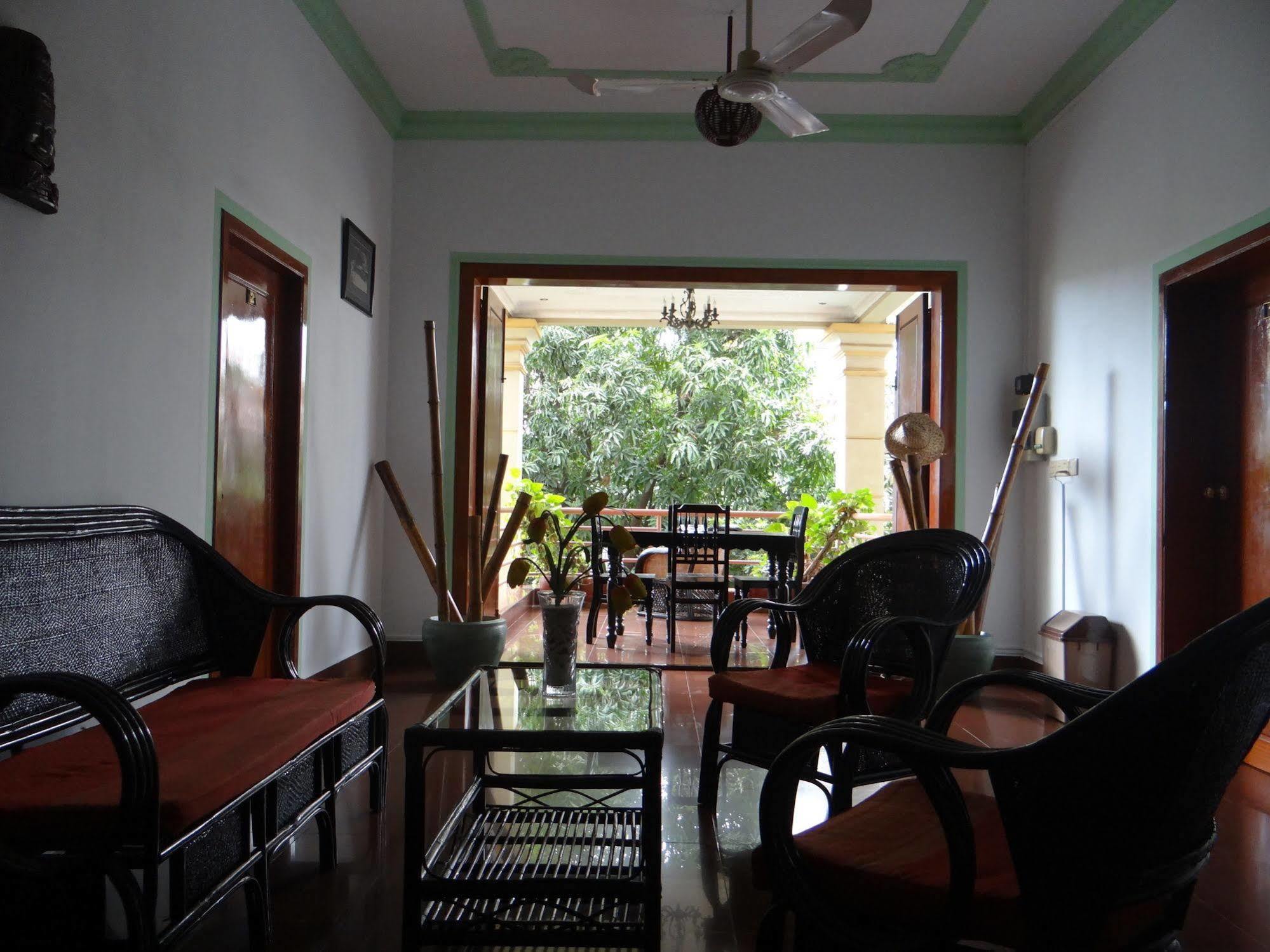 Alibi Guesthouse Phnom Penh Dış mekan fotoğraf
