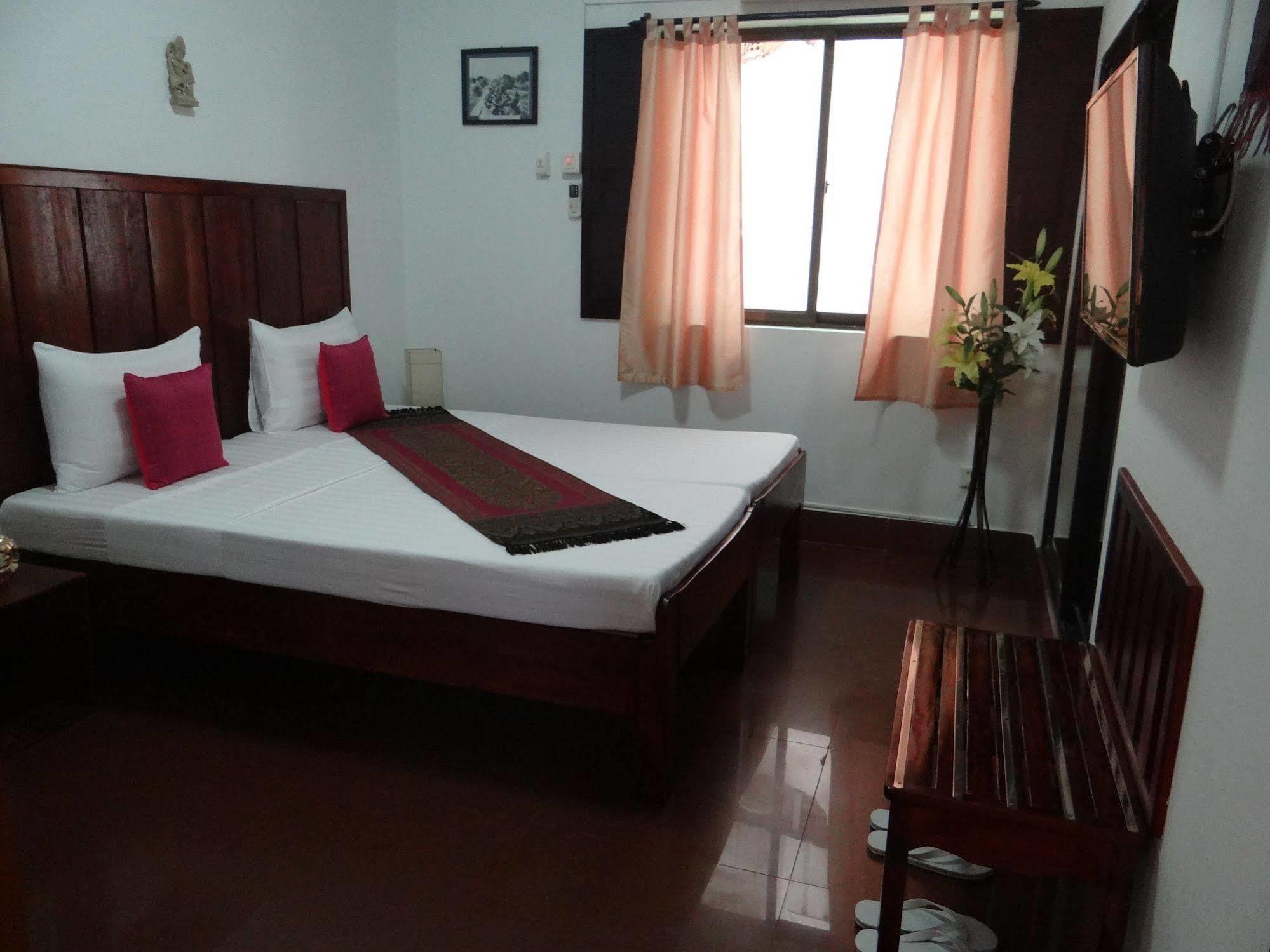 Alibi Guesthouse Phnom Penh Dış mekan fotoğraf